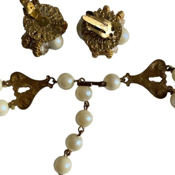 Vintage Retro Chunky Faux Pearl & Gold Tone Crystal Necklace Earrings Set 1950's - Picture 9 of 11